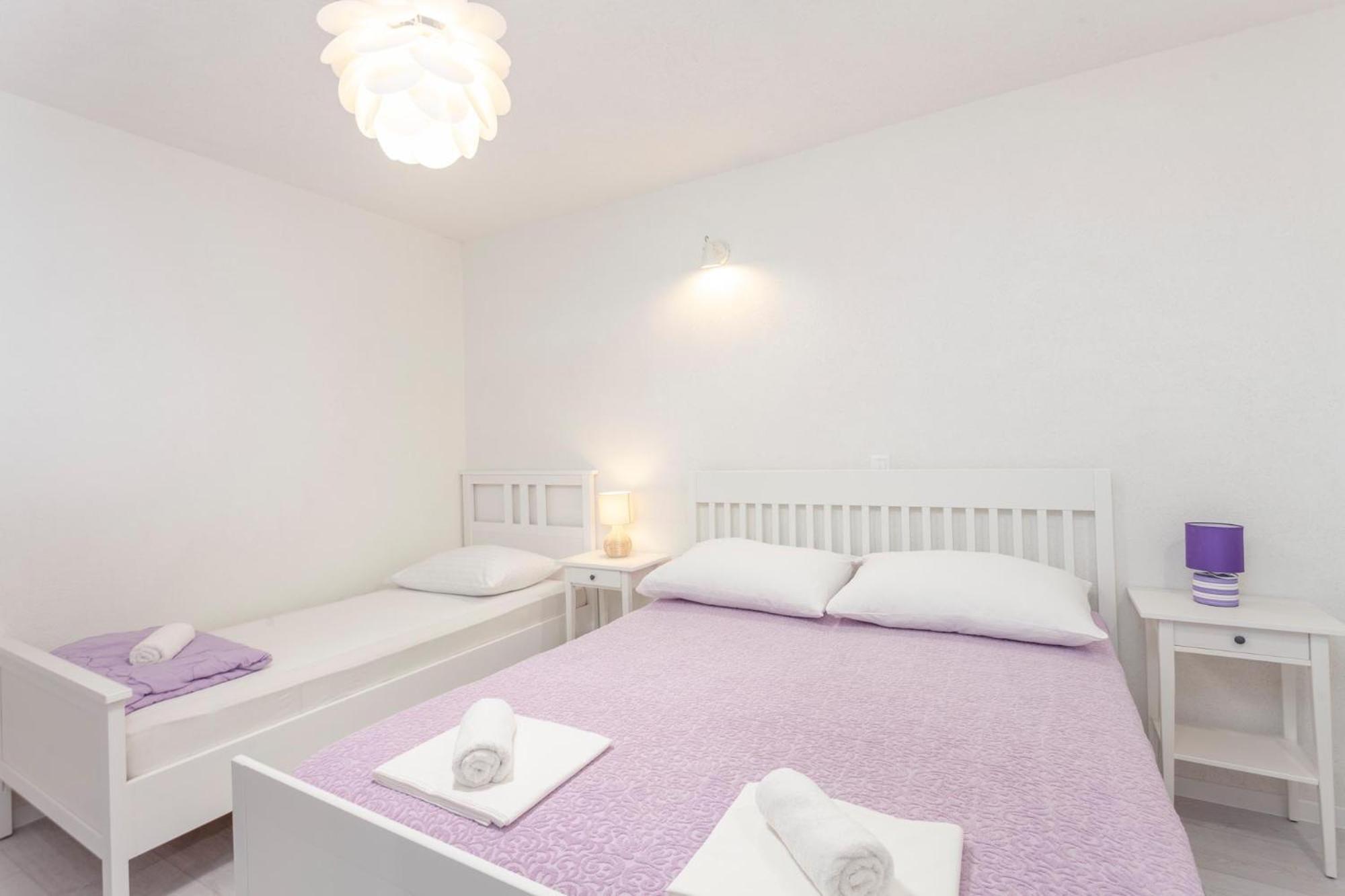 Apartment Matej Makarska
